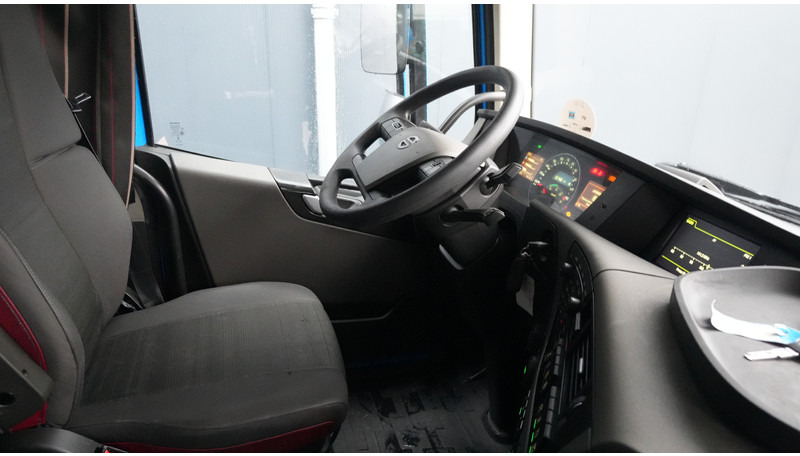 Volvo FH480 LNG 774.100KM - Nyergesvontató: 5 kép. Volvo FH480 LNG 774.100KM - Nyergesvontató: 5 kép.