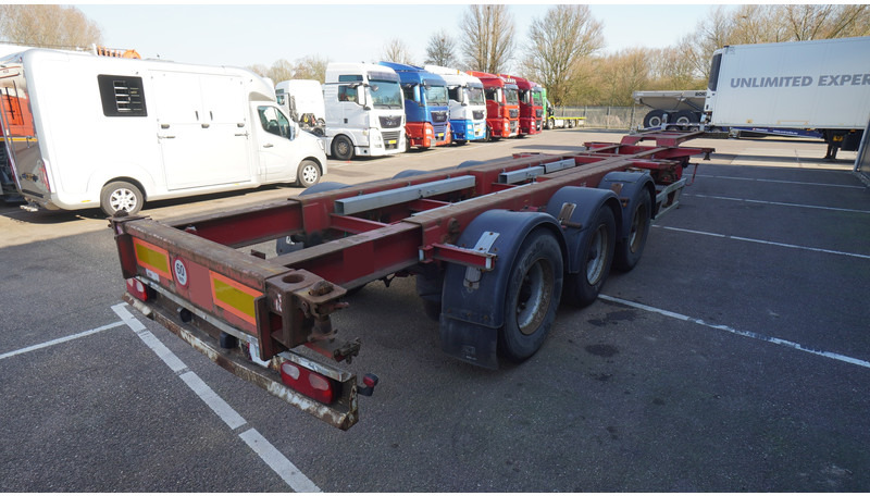Renders 3 AXLE EXTENDABLE CONTAINER TRANSPORT TRAILER - Félpótkocsi cserefelépítményes: 5 kép. Renders 3 AXLE EXTENDABLE CONTAINER TRANSPORT TRAILER - Félpótkocsi cserefelépítményes: 5 kép.