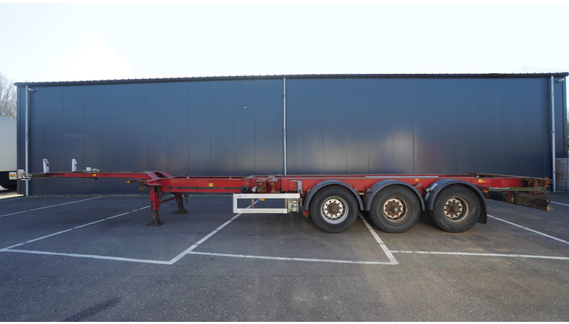 Renders 3 AXLE EXTENDABLE CONTAINER TRANSPORT TRAILER - Félpótkocsi cserefelépítményes: 1 kép. Renders 3 AXLE EXTENDABLE CONTAINER TRANSPORT TRAILER - Félpótkocsi cserefelépítményes: 1 kép.