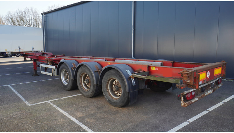 Renders 3 AXLE EXTENDABLE CONTAINER TRANSPORT TRAILER - Félpótkocsi cserefelépítményes: 5 kép. Renders 3 AXLE EXTENDABLE CONTAINER TRANSPORT TRAILER - Félpótkocsi cserefelépítményes: 5 kép.