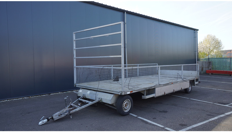 Roll-on 3000-2VV FLATBED TRAILER - Platós pótkocsi: 2 kép. Roll-on 3000-2VV FLATBED TRAILER - Platós pótkocsi: 2 kép.