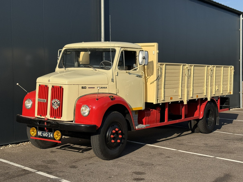 Scania 50 L5046 4X2 CLASSIC OLDTIMER OPEN BOX TRUCK - Platós teherautó: 2 kép. Scania 50 L5046 4X2 CLASSIC OLDTIMER OPEN BOX TRUCK - Platós teherautó: 2 kép.
