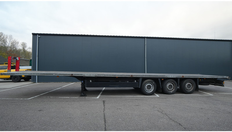 Schmitz Cargobull 3 AXLE FLATBED TRAILER - Platós félpótkocsi: 1 kép. Schmitz Cargobull 3 AXLE FLATBED TRAILER - Platós félpótkocsi: 1 kép.