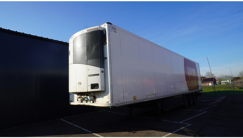 Schmitz Cargobull 3 AXLE FRIGO TRAILER THERMO KING SLX-E 250 - Félpótkocsi hűtős: 2 kép. Schmitz Cargobull 3 AXLE FRIGO TRAILER THERMO KING SLX-E 250 - Félpótkocsi hűtős: 2 kép.
