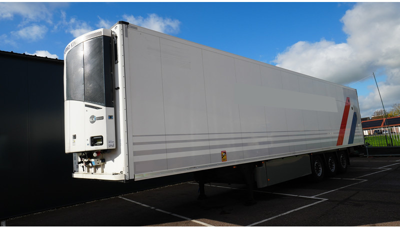 Schmitz Cargobull 3 AXLE FRIGO TRAILER WITH THERMO KING BI-TEMP - Félpótkocsi hűtős: 2 kép. Schmitz Cargobull 3 AXLE FRIGO TRAILER WITH THERMO KING BI-TEMP - Félpótkocsi hűtős: 2 kép.