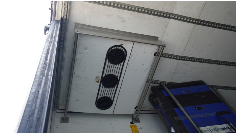 Schmitz Cargobull 3 AXLE FRIGO TRAILER WITH THERMO KING SLX I BI-TEMP - Félpótkocsi hűtős: 5 kép. Schmitz Cargobull 3 AXLE FRIGO TRAILER WITH THERMO KING SLX I BI-TEMP - Félpótkocsi hűtős: 5 kép.