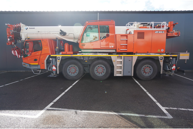 Tadano-Faun ATF60G-3 6X6X6 WITH JIB - Darus autó: 1 kép. Tadano-Faun ATF60G-3 6X6X6 WITH JIB - Darus autó: 1 kép.