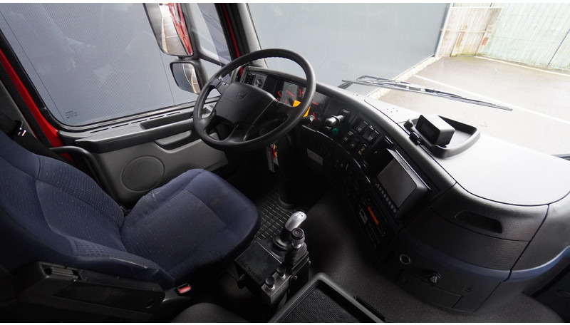 Terberg FM 2000/440 8X8 TIPPER 22.3 M3 647.000KM - Billenőplatós teherautó: 5 kép. Terberg FM 2000/440 8X8 TIPPER 22.3 M3 647.000KM - Billenőplatós teherautó: 5 kép.
