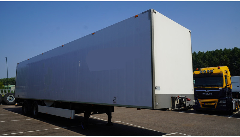 Van Eck 2 AXLE FRIGO CHAIN SYSTEM FLOOR TRAILER - Félpótkocsi hűtős: 3 kép. Van Eck 2 AXLE FRIGO CHAIN SYSTEM FLOOR TRAILER - Félpótkocsi hűtős: 3 kép.