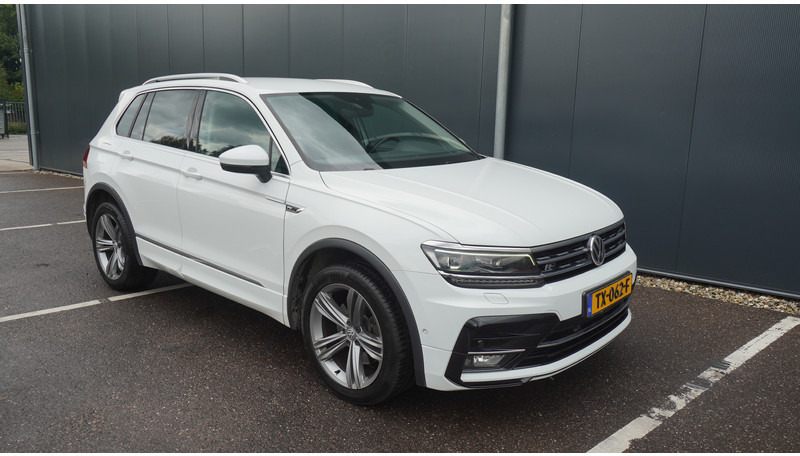 Volkswagen Tiguan 2.0 TDI R LINE 4MOTION - Minibusz, Kisbusz: 3 kép. Volkswagen Tiguan 2.0 TDI R LINE 4MOTION - Minibusz, Kisbusz: 3 kép.