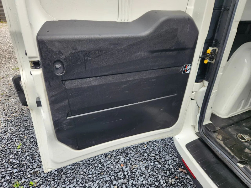 Kis furgon Fiat Doblò Maxi, 2017, 135000km, Airco, L2H1, Parkingsens: 7 kép. Kis furgon Fiat Doblò Maxi, 2017, 135000km, Airco, L2H1, Parkingsens: 7 kép.