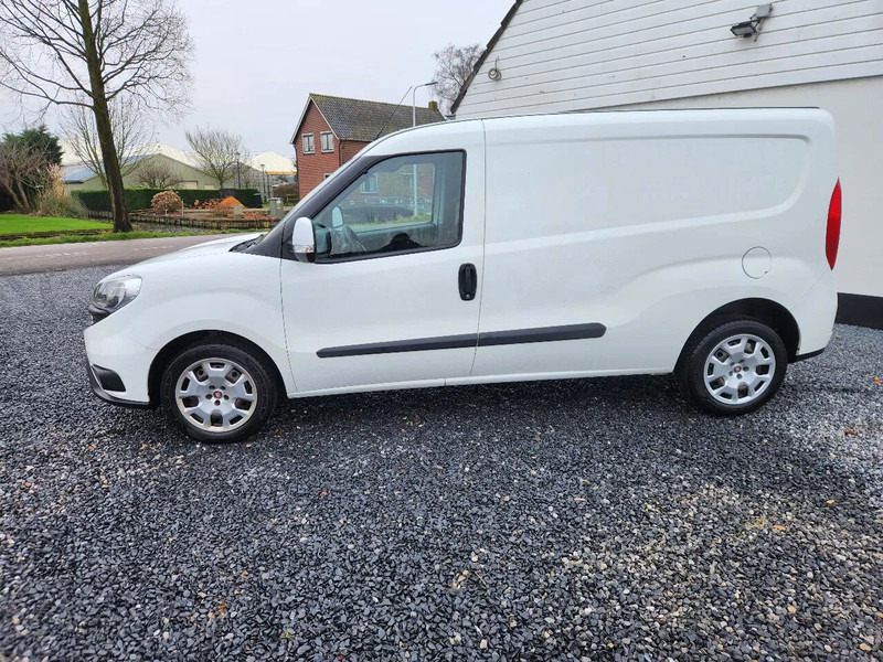 Kis furgon Fiat Doblò Maxi, 2017, 188000km, Airco,Parksens, Tuv. First owner: 20 kép.