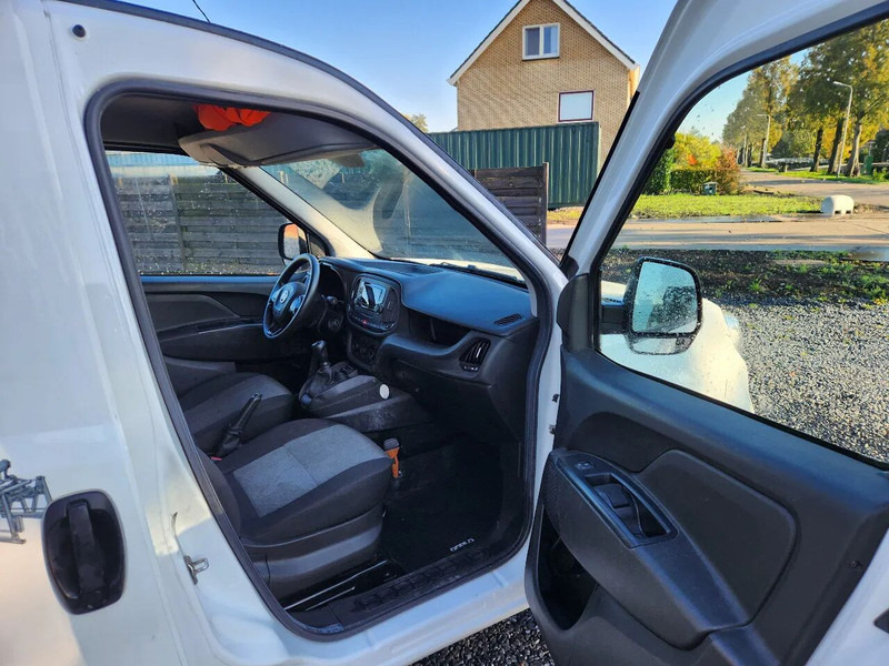 Kis furgon Fiat Doblò Maxi, 2017, 188000km, Airco,Parksens, Tuv. First owner: 10 kép.