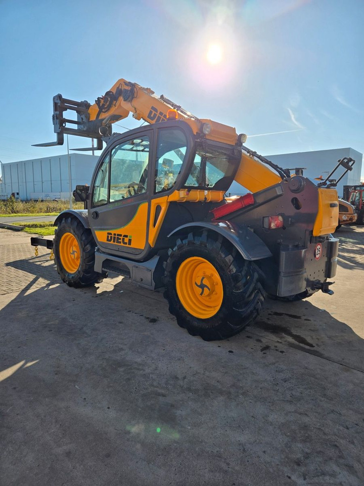 Dieci Agri Star 40.7 - Teleszkópos rakodó: 4 kép. Dieci Agri Star 40.7 - Teleszkópos rakodó: 4 kép.