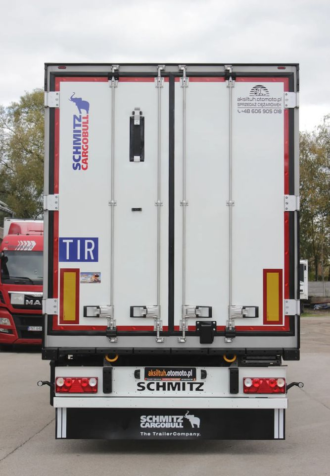 Schmitz Cargobull FP 60 V7 Thermo King SLXi 300 / JAK NOWA / ŚCIANA 7 CM / - Félpótkocsi hűtős: 3 kép. Schmitz Cargobull FP 60 V7 Thermo King SLXi 300 / JAK NOWA / ŚCIANA 7 CM / - Félpótkocsi hűtős: 3 kép.