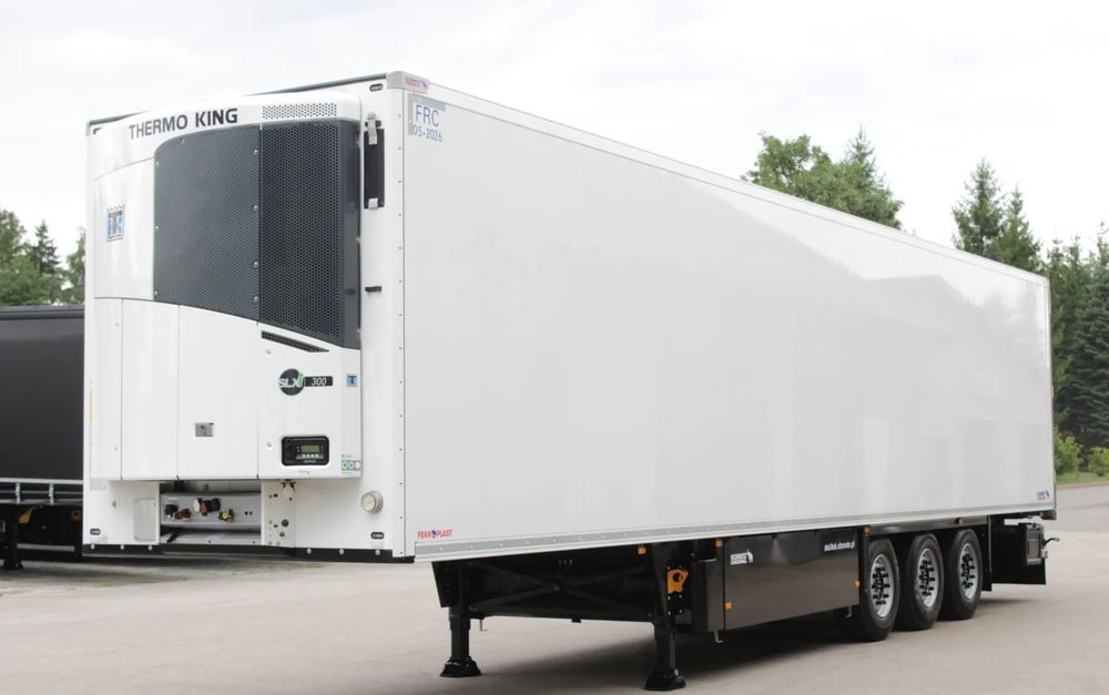 Schmitz Cargobull FP 60 V7 Thermo King SLXi 300 / ŚWIATŁA LED / JAK NOWA / ŚCIANA 7 CM / - Félpótkocsi hűtős: 1 kép. Schmitz Cargobull FP 60 V7 Thermo King SLXi 300 / ŚWIATŁA LED / JAK NOWA / ŚCIANA 7 CM / - Félpótkocsi hűtős: 1 kép.