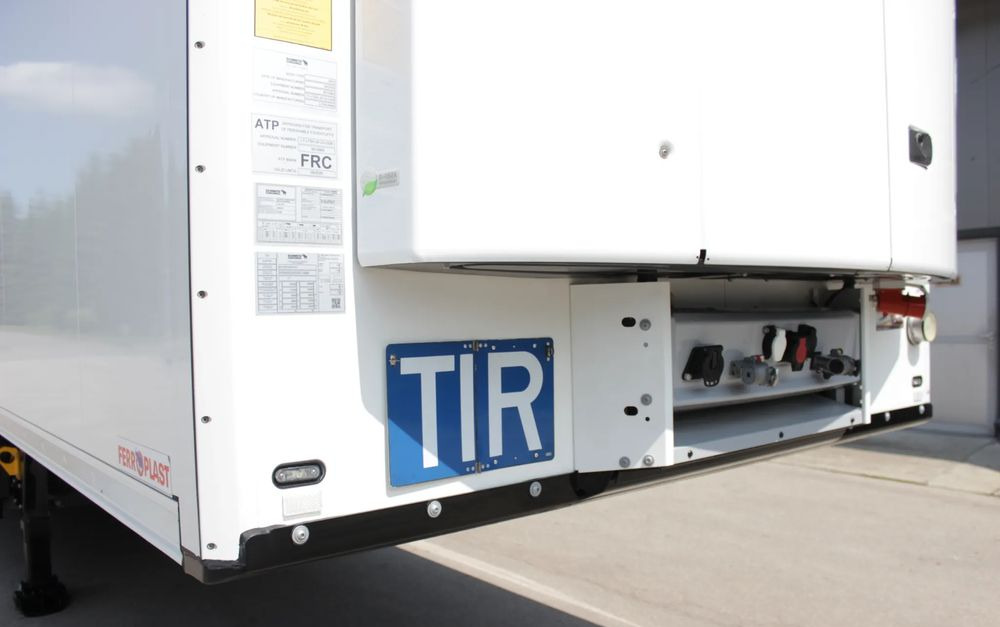 Félpótkocsi hűtős Schmitz Cargobull FP 60 V7 Thermo King SLXi 300 / TYLKO 3 566  MTG** / JAK NOWA / ŚCIANA 7 CM /: 15 kép.
