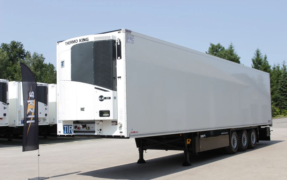 Schmitz Cargobull FP 60 V7 Thermo King SLXi 300 / TYLKO 3 566 MTG** / JAK NOWA / ŚCIANA 7 CM / - Félpótkocsi hűtős: 1 kép. Schmitz Cargobull FP 60 V7 Thermo King SLXi 300 / TYLKO 3 566 MTG** / JAK NOWA / ŚCIANA 7 CM / - Félpótkocsi hűtős: 1 kép.