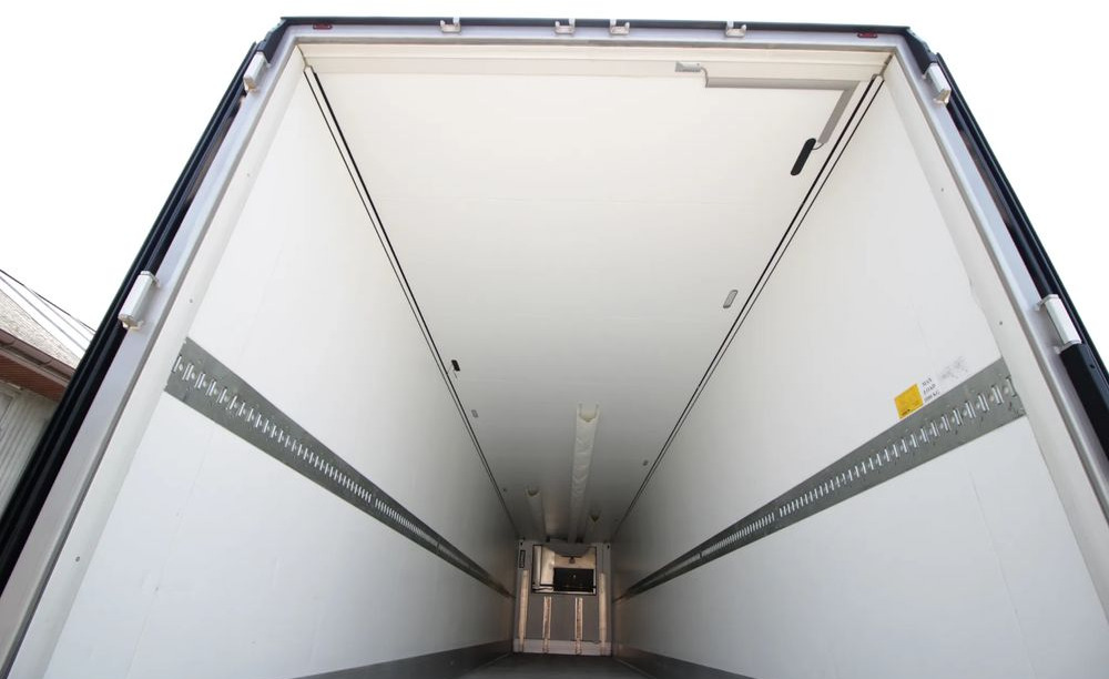 Félpótkocsi hűtős Schmitz Cargobull FP 60 V7 Thermo King SLXi 300 / TYLKO 3 566  MTG** / JAK NOWA / ŚCIANA 7 CM /: 8 kép.
