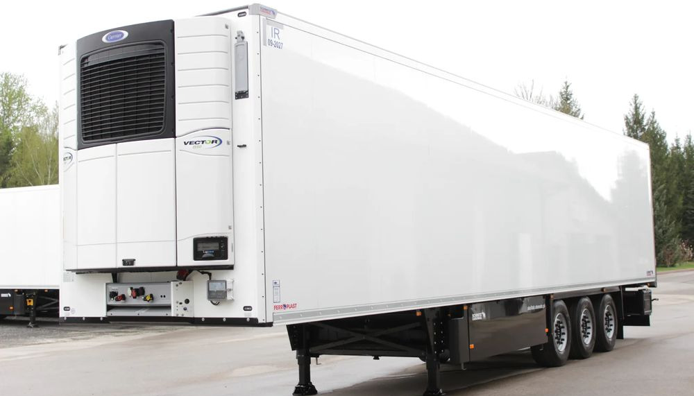 Schmitz Cargobull V7 FP 60 CARRIER VECTOR 1550 / ŚCIANA 7 CM / JAK NOWA / - Félpótkocsi hűtős: 1 kép. Schmitz Cargobull V7 FP 60 CARRIER VECTOR 1550 / ŚCIANA 7 CM / JAK NOWA / - Félpótkocsi hűtős: 1 kép.