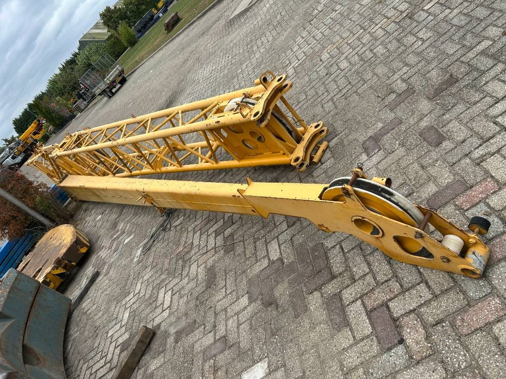 Terepjáró autódaru Liebherr LTM 1160-5.1: 27 kép. Terepjáró autódaru Liebherr LTM 1160-5.1: 27 kép.