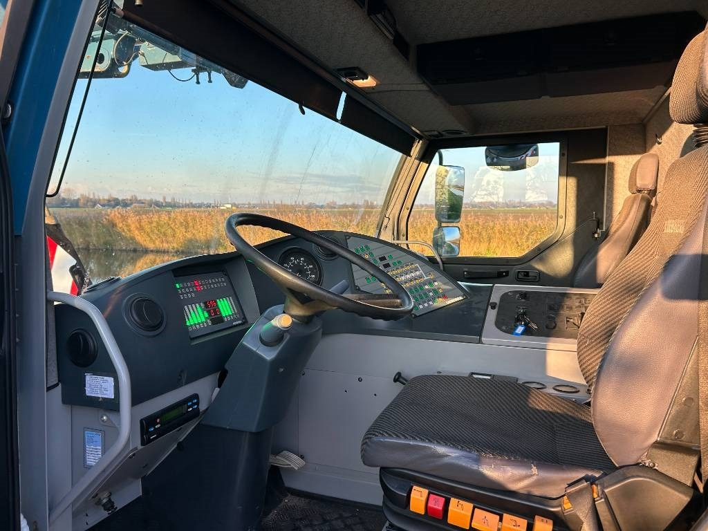 Terepjáró autódaru Liebherr LTM 1160-5.1: 9 kép. Terepjáró autódaru Liebherr LTM 1160-5.1: 9 kép.