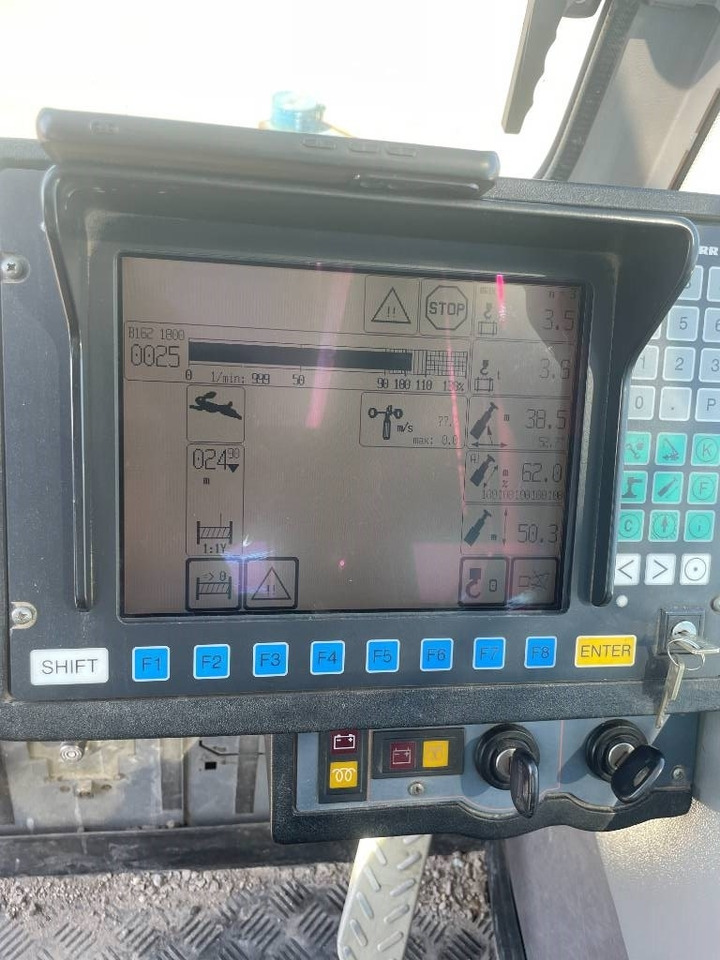 Terepjáró autódaru Liebherr LTM 1160-5.1: 23 kép. Terepjáró autódaru Liebherr LTM 1160-5.1: 23 kép.