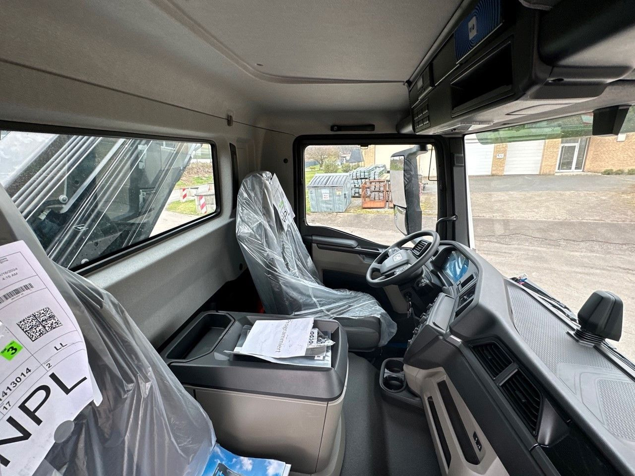Billenőplatós teherautó, Darus autó MAN TGM 18.320 4x2 Euro6e  Hiab X-HiDuo 138DS-3: 25 kép.