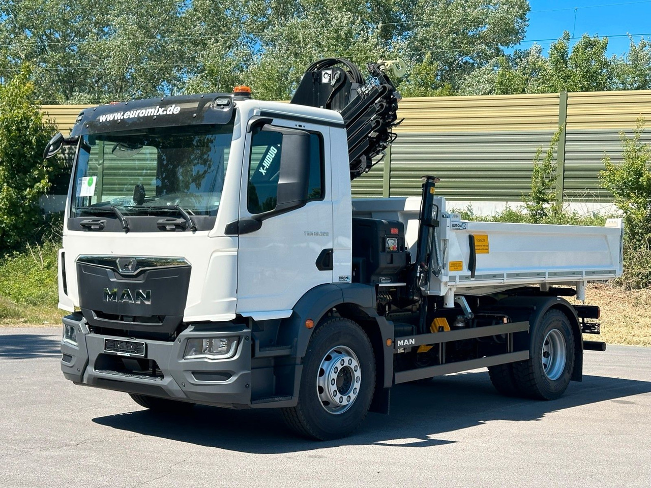 MAN TGM 18.320 4x2 Euro6e Hiab X-HiDuo 138DS-4 - Billenőplatós teherautó, Darus autó: 3 kép. MAN TGM 18.320 4x2 Euro6e Hiab X-HiDuo 138DS-4 - Billenőplatós teherautó, Darus autó: 3 kép.