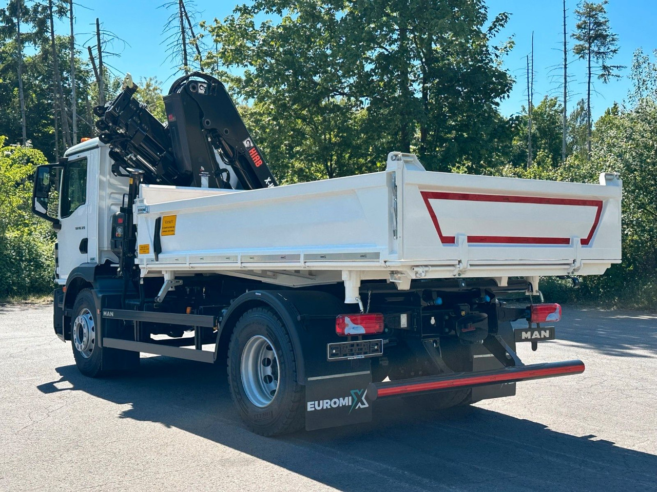 MAN TGM 18.320 4x2 Euro6e Hiab X-HiDuo 138DS-4 - Billenőplatós teherautó, Darus autó: 5 kép. MAN TGM 18.320 4x2 Euro6e Hiab X-HiDuo 138DS-4 - Billenőplatós teherautó, Darus autó: 5 kép.
