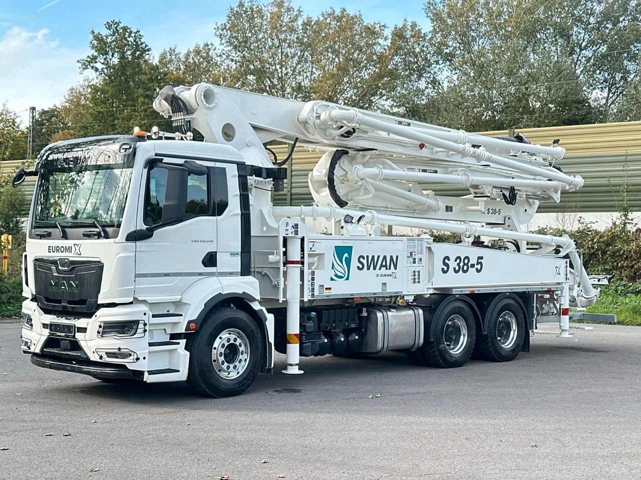 MAN TGS 26.510 6x4 SWAN TSP 38-5 160RZ ( 38m ) - Betonmixer: 3 kép. MAN TGS 26.510 6x4 SWAN TSP 38-5 160RZ ( 38m ) - Betonmixer: 3 kép.