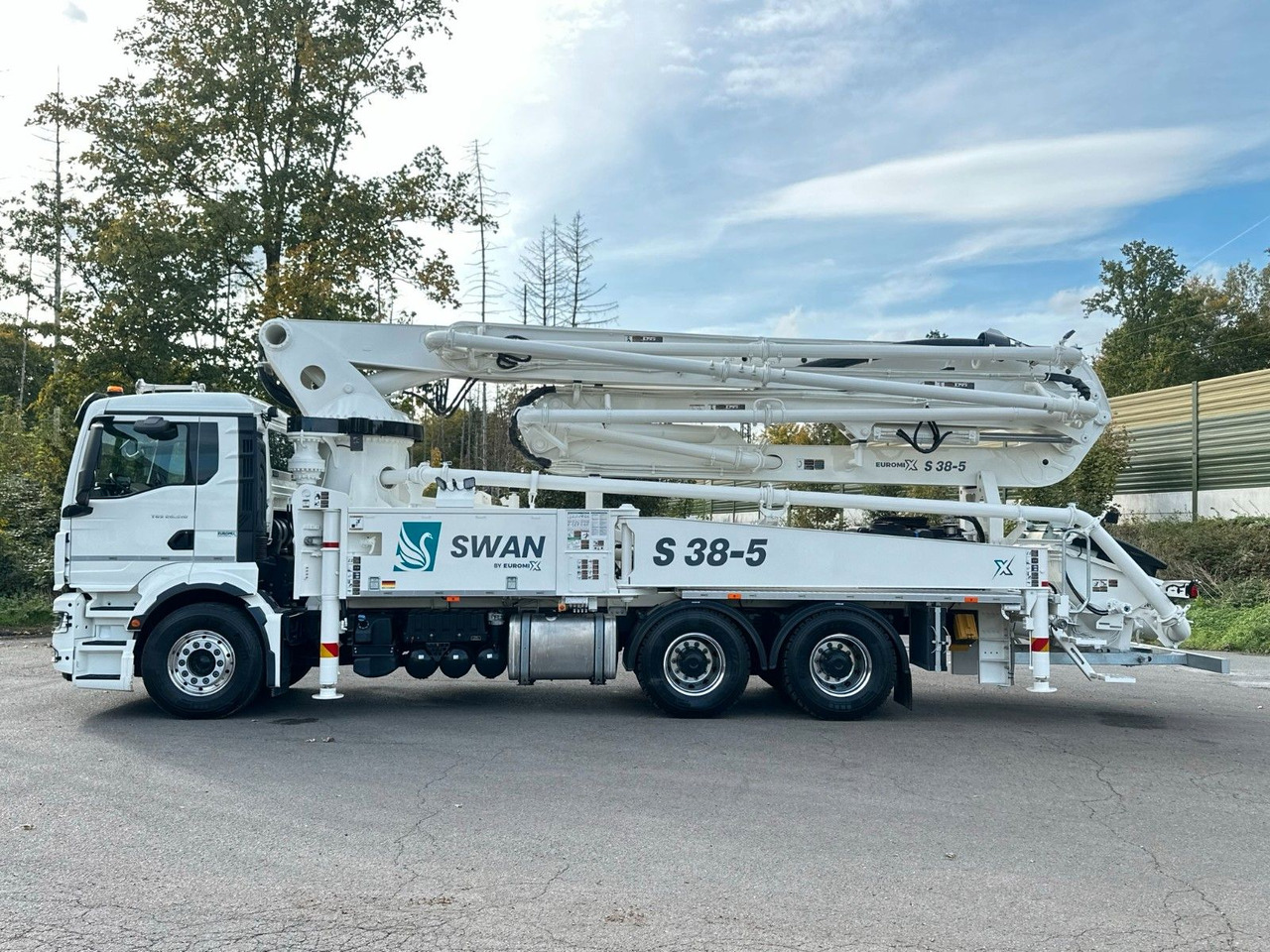 MAN TGS 26.510 6x4 SWAN TSP 38-5 160RZ ( 38m ) - Betonmixer: 4 kép. MAN TGS 26.510 6x4 SWAN TSP 38-5 160RZ ( 38m ) - Betonmixer: 4 kép.