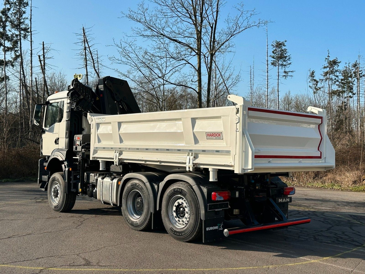MAN TGS 28.440 6x4-4/3-Seiten- Kipper / Hiab 228-6 - Billenőplatós teherautó, Darus autó: 4 kép. MAN TGS 28.440 6x4-4/3-Seiten- Kipper / Hiab 228-6 - Billenőplatós teherautó, Darus autó: 4 kép.