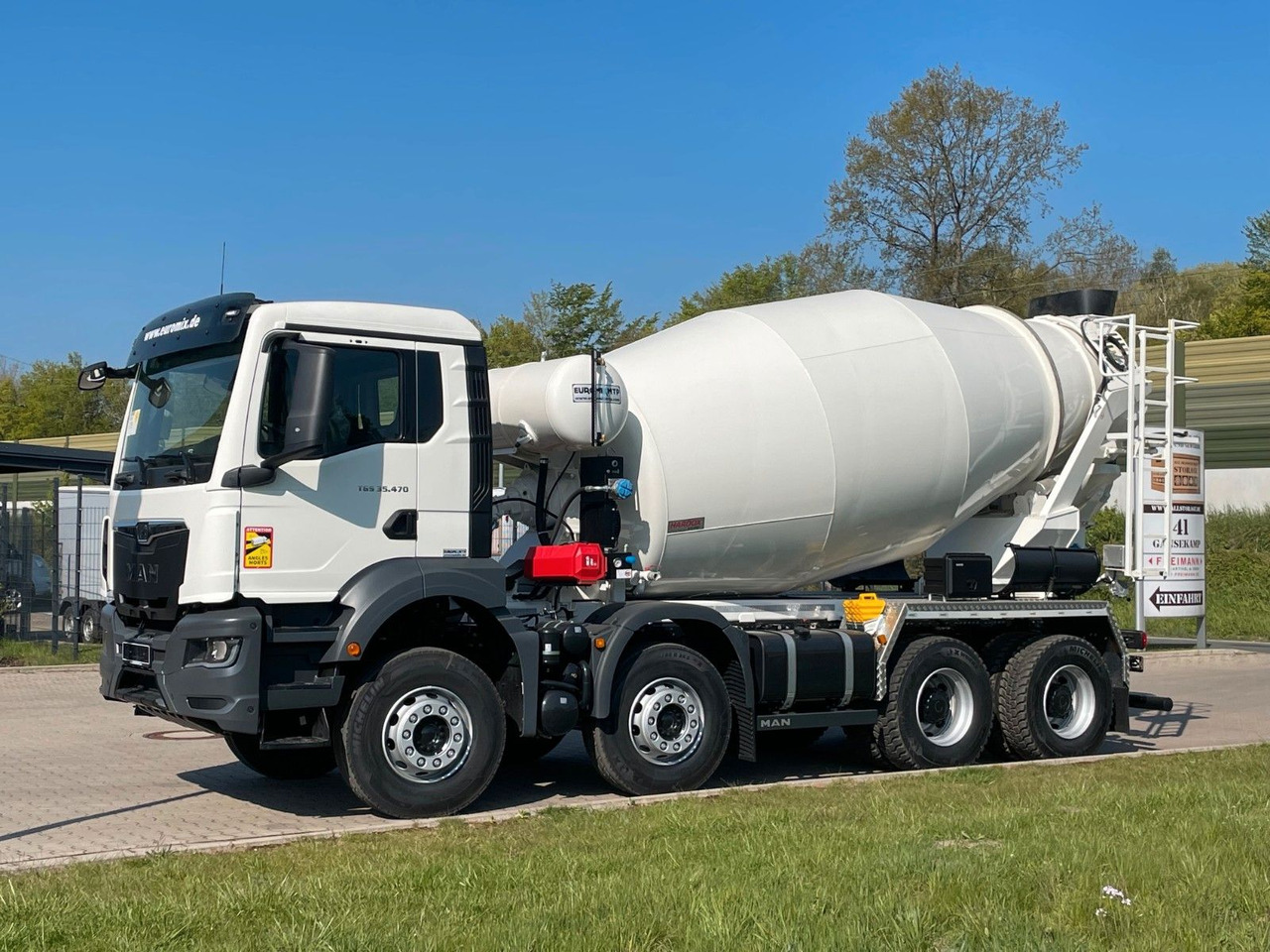 MAN TGS 35.520 8x4 /Euro6e EuromixMTP EM 10 L - Betonmixer: 3 kép. MAN TGS 35.520 8x4 /Euro6e EuromixMTP EM 10 L - Betonmixer: 3 kép.