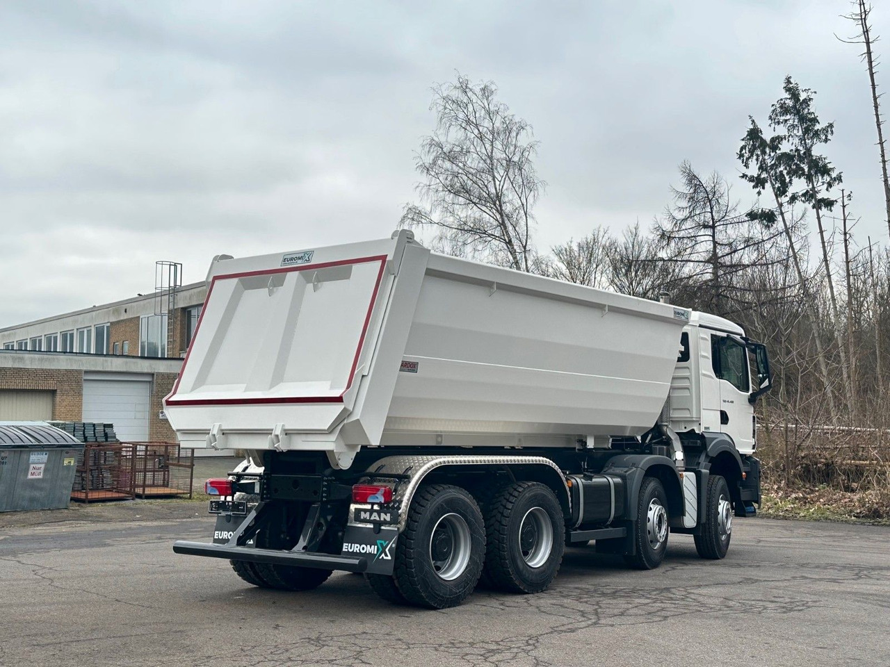 MAN TGS 41.400 8x4 / EUROMIX MTP 20m³/ EURO 5 - Billenőplatós teherautó: 5 kép. MAN TGS 41.400 8x4 / EUROMIX MTP 20m³/ EURO 5 - Billenőplatós teherautó: 5 kép.