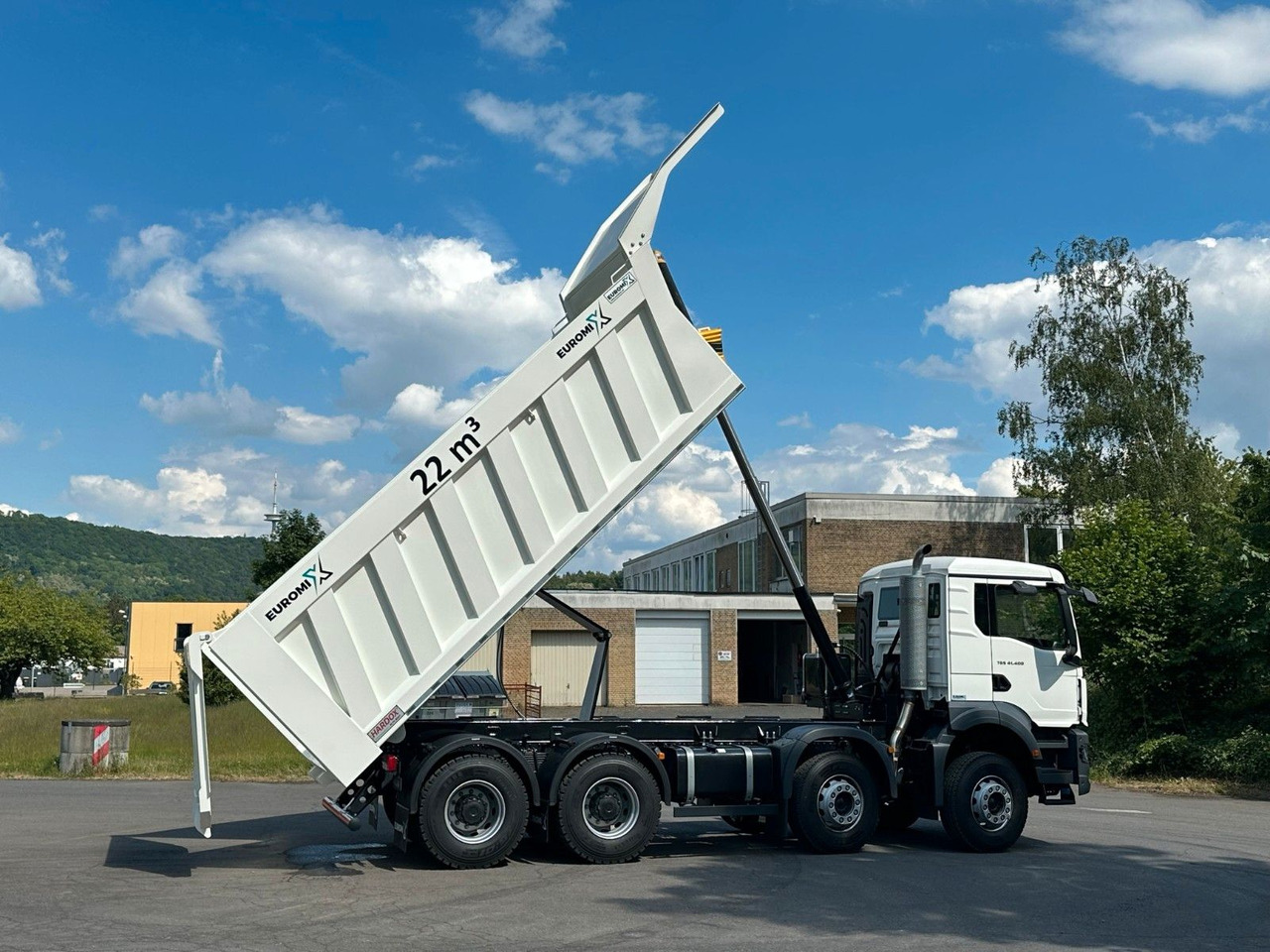 Billenőplatós teherautó MAN TGS 41.400 8x4 / EUROMIX MTP 22m³/  Eckige Mulde: 14 kép.
