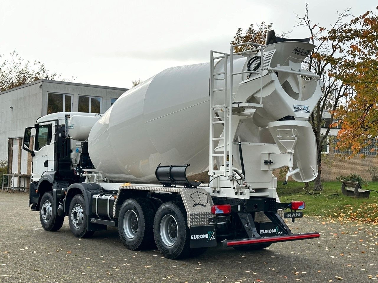 MAN TGS 41.440 8x4 /Euro6e Euromix EM 12 R MAN TGS 41.440 8x4 /Euro6e Euromix EM 12 R - Betonmixer: 5 kép. MAN TGS 41.440 8x4 /Euro6e Euromix EM 12 R MAN TGS 41.440 8x4 /Euro6e Euromix EM 12 R - Betonmixer: 5 kép.