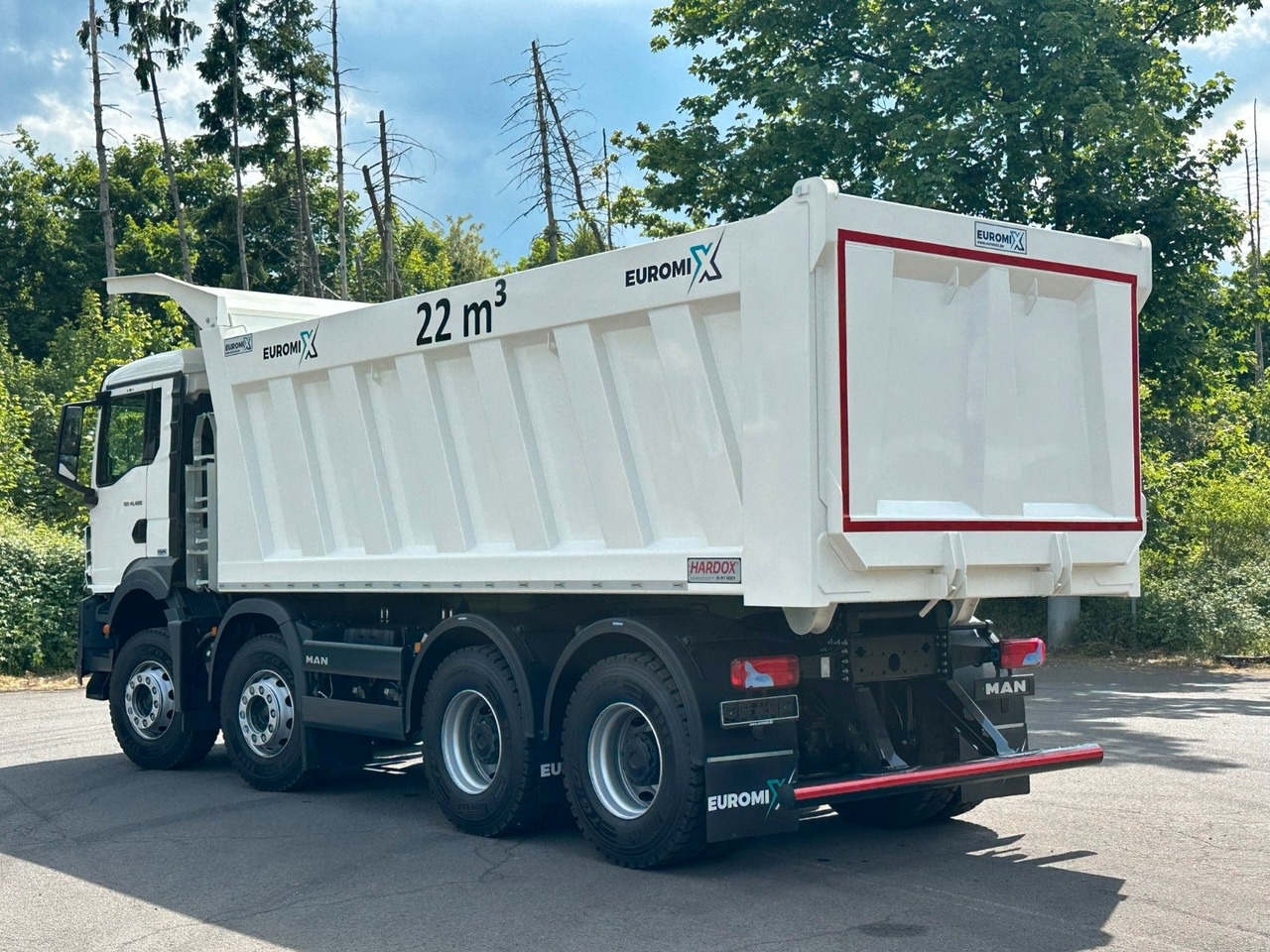 MAN TGS 41.440 8x4 EuromixMTP 22m³ Eckige Mulde - Billenőplatós teherautó: 5 kép. MAN TGS 41.440 8x4 EuromixMTP 22m³ Eckige Mulde - Billenőplatós teherautó: 5 kép.