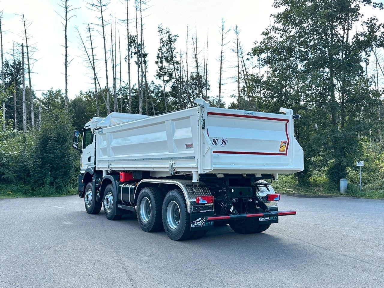 MAN TGS 41.440 8x4 EuromixMTP 3-Seiten-Kipper MAN TGS 41.440 8x4 EuromixMTP 3-Seiten-Kipper - Billenőplatós teherautó: 3 kép. MAN TGS 41.440 8x4 EuromixMTP 3-Seiten-Kipper MAN TGS 41.440 8x4 EuromixMTP 3-Seiten-Kipper - Billenőplatós teherautó: 3 kép.