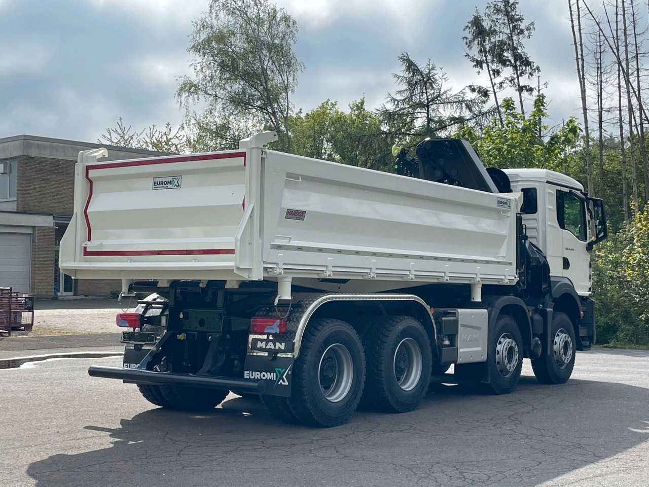 Billenőplatós teherautó, Darus autó MAN TGS 41.480 8x4/Euro6e Euromix Kipper Hiab 228-6: 6 kép.