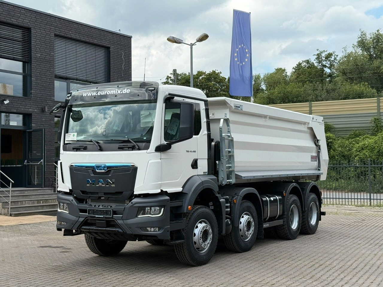 MAN TGS 41.480 BB 8X4 Euromix Mulden Kipper HARDOX - Billenőplatós teherautó: 4 kép. MAN TGS 41.480 BB 8X4 Euromix Mulden Kipper HARDOX - Billenőplatós teherautó: 4 kép.