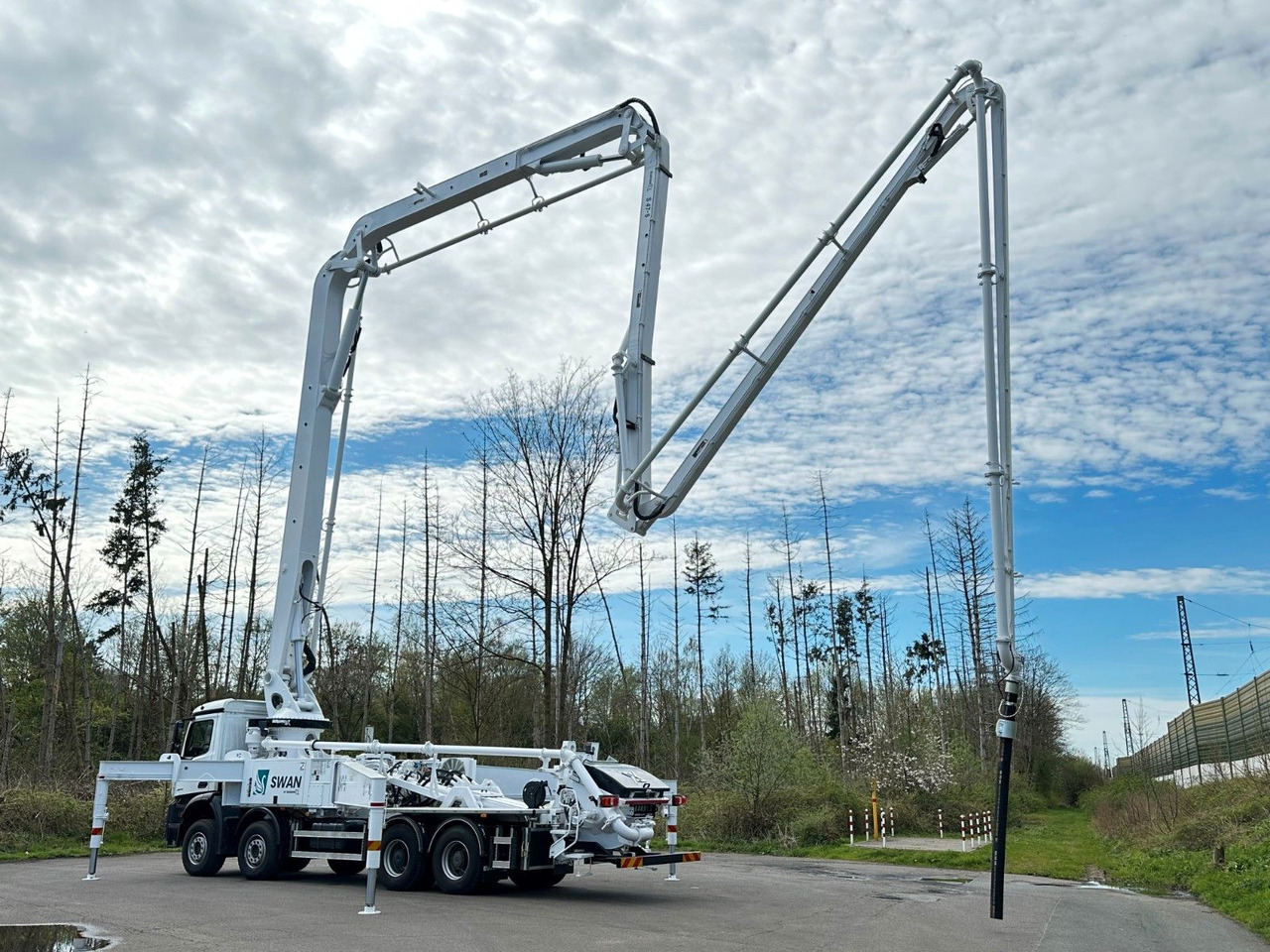 Mercedes-Benz Arocs 5 4542 8x4 SWAN TSP 47-5 160RZ ( 47m ) - Betonpumpa: 5 kép. Mercedes-Benz Arocs 5 4542 8x4 SWAN TSP 47-5 160RZ ( 47m ) - Betonpumpa: 5 kép.