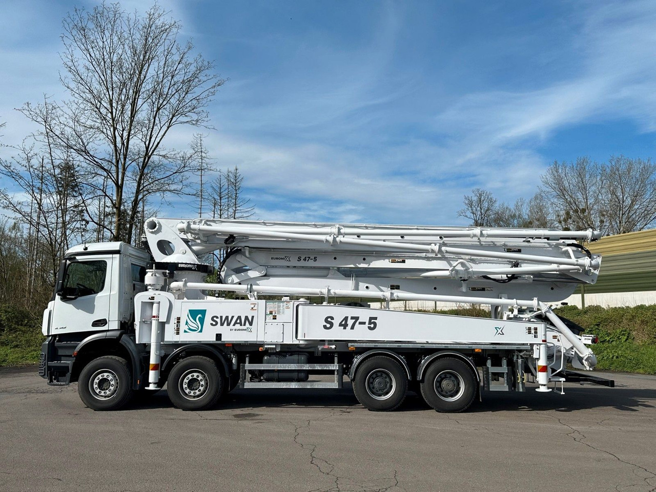 Mercedes-Benz Arocs 5 4542 8x4 SWAN TSP 47-5 160RZ ( 47m ) - Betonmixer: 4 kép. Mercedes-Benz Arocs 5 4542 8x4 SWAN TSP 47-5 160RZ ( 47m ) - Betonmixer: 4 kép.
