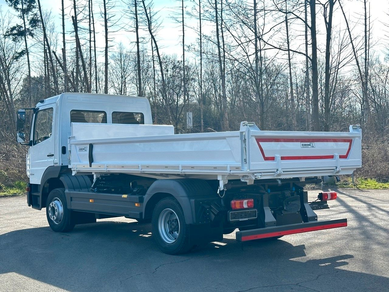 Mercedes-Benz Atego 1224 K EuromixMTP 3-Seiten-Kipper - Billenőplatós teherautó: 5 kép. Mercedes-Benz Atego 1224 K EuromixMTP 3-Seiten-Kipper - Billenőplatós teherautó: 5 kép.