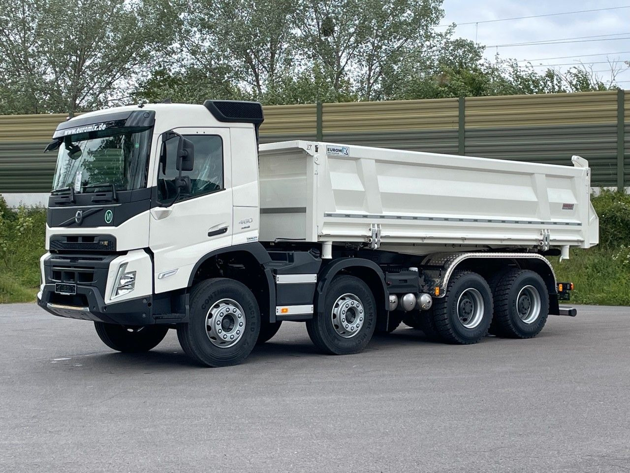 Volvo FMX 460 8x4 / WECHSELSYSTEM KIPPER+MISCHER Volvo FMX 460 8x4 / WECHSELSYSTEM KIPPER+MISCHER - Betonmixer: 2 kép. Volvo FMX 460 8x4 / WECHSELSYSTEM KIPPER+MISCHER Volvo FMX 460 8x4 / WECHSELSYSTEM KIPPER+MISCHER - Betonmixer: 2 kép.