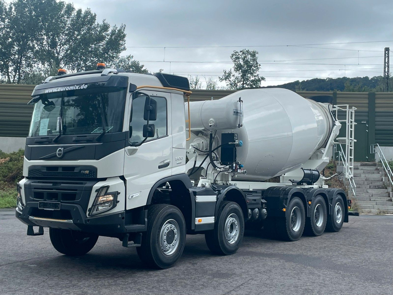 Volvo FMX 500 10x4 / Euromix MTP EM 12 R Euro 6e - Betonmixer: 1 kép. Volvo FMX 500 10x4 / Euromix MTP EM 12 R Euro 6e - Betonmixer: 1 kép.