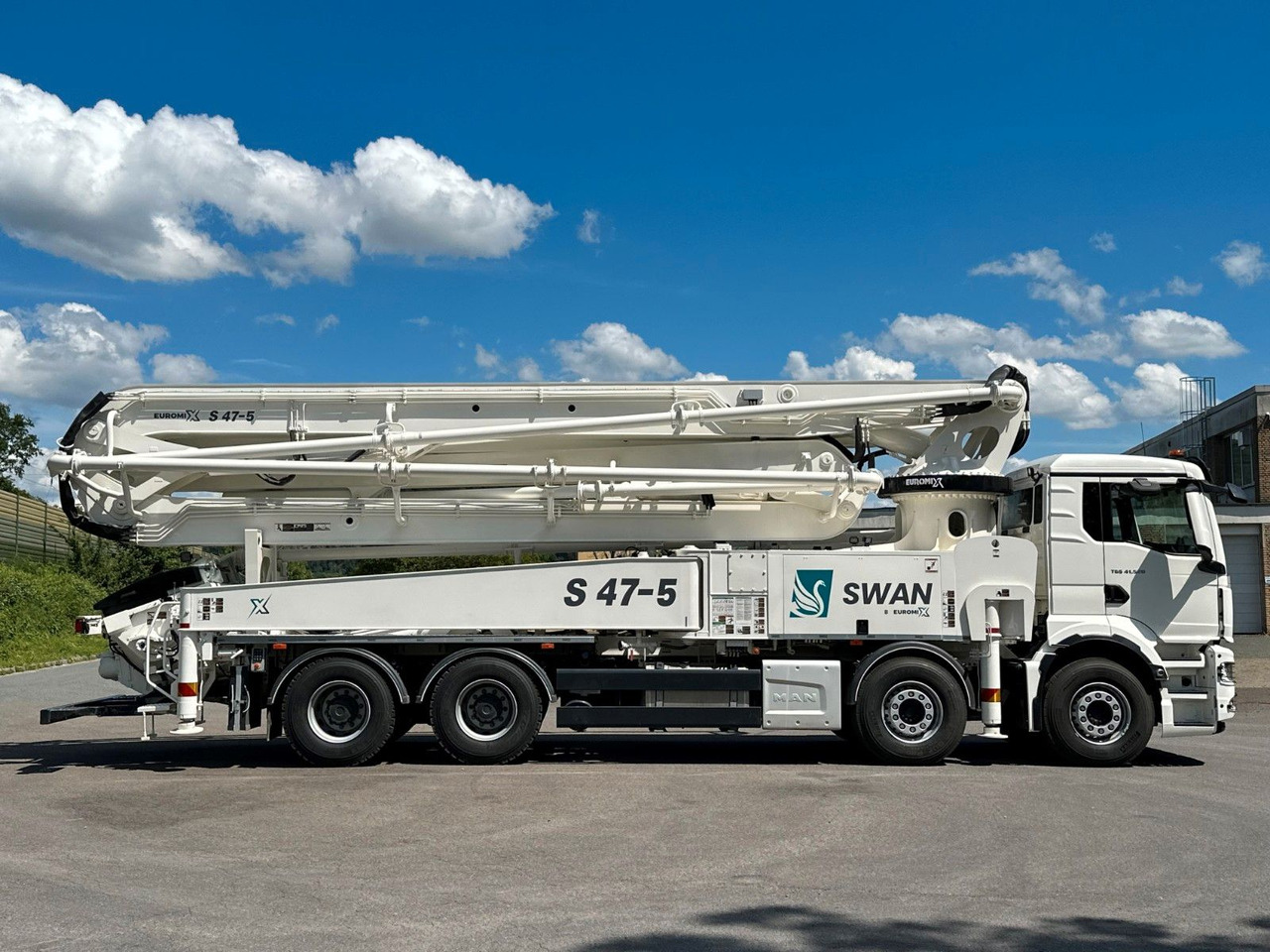 Volvo FMX 500 8x4 SWAN 47m Betonpumpe EuromixMTP - Betonpumpa: 1 kép. Volvo FMX 500 8x4 SWAN 47m Betonpumpe EuromixMTP - Betonpumpa: 1 kép.