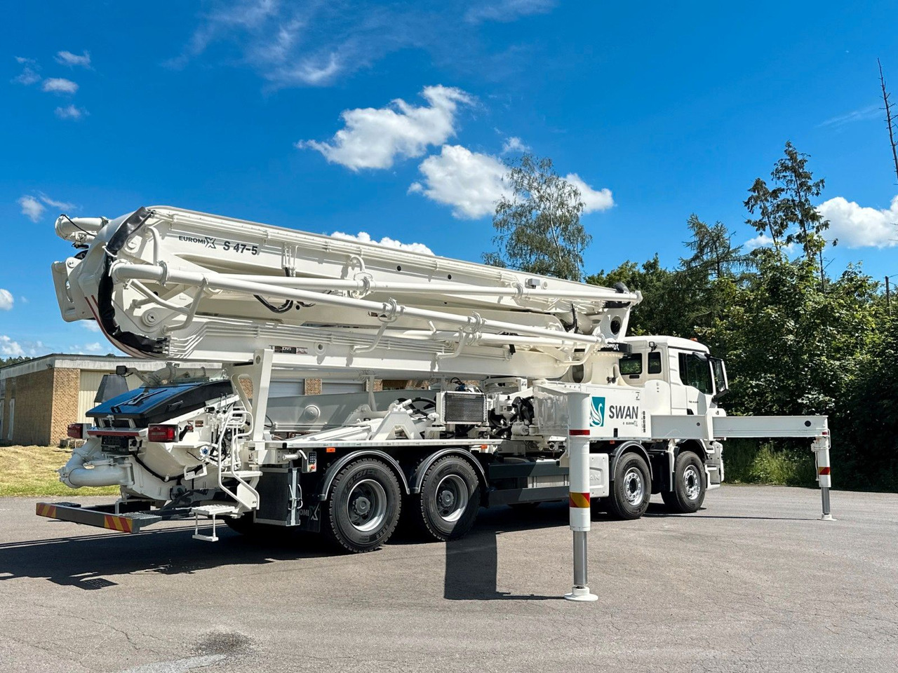 Volvo FMX 500 8x4 SWAN 47m Betonpumpe EuromixMTP - Betonpumpa: 4 kép. Volvo FMX 500 8x4 SWAN 47m Betonpumpe EuromixMTP - Betonpumpa: 4 kép.