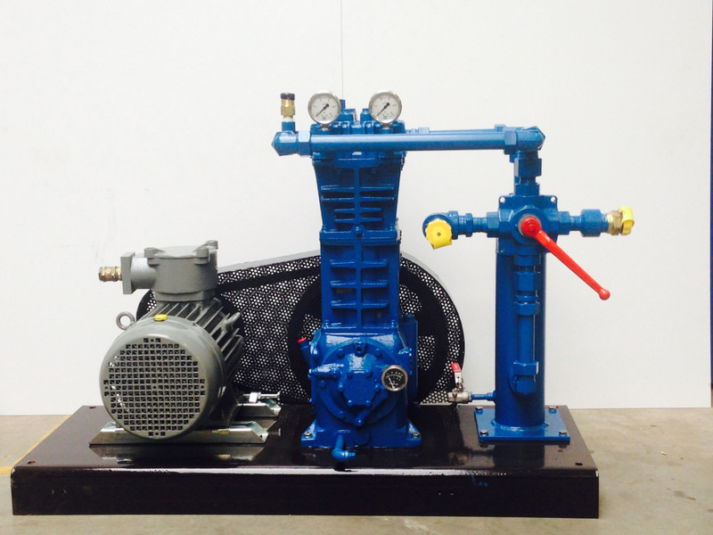 Compressors Used and New Blackmer GAS, LPG, GPL, AUTOGAS Compressors - Légkompresszor: 2 kép. Compressors Used and New Blackmer GAS, LPG, GPL, AUTOGAS Compressors - Légkompresszor: 2 kép.
