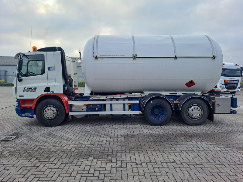 DAF FAN CF75. 6x2 -24030 L Gas tank truck -Gas, Gaz, LPG, GPL, Propane, Butane tank, Gastank ID 2.166 Rootselaar, flowmeter, pump, sunroof on tank - Tartályos teherautó: 4 kép. DAF FAN CF75. 6x2 -24030 L Gas tank truck -Gas, Gaz, LPG, GPL, Propane, Butane tank, Gastank ID 2.166 Rootselaar, flowmeter, pump, sunroof on tank - Tartályos teherautó: 4 kép.